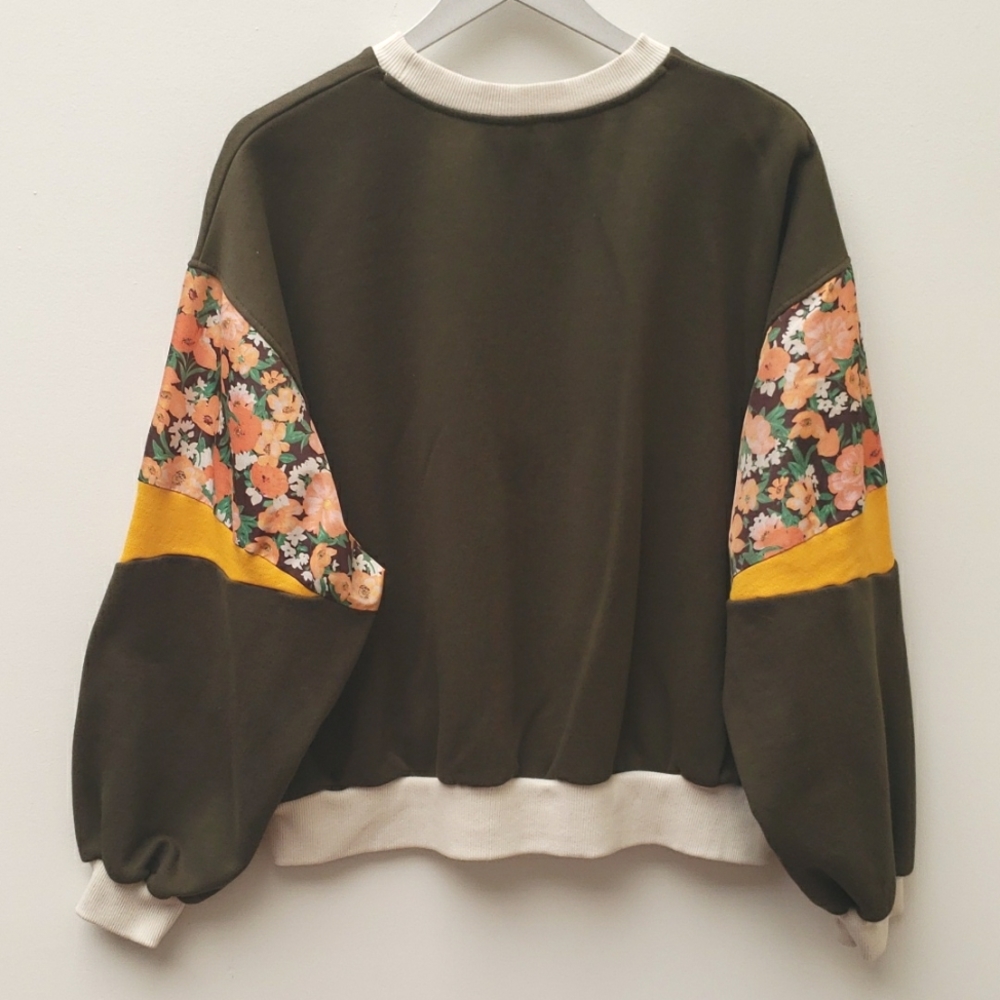 Zara Crew Neck Sweatshirt With Floral Design Sleeves Women's Size Medium - Picture 3 of 11